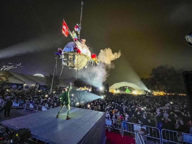 Día del Torrejonero - Espectáculo aéreo Peter Pan del Grupo Puja!
