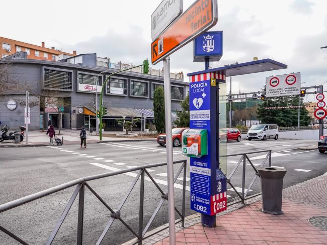 Torrejón de Ardoz, Ciudad Cardioprotegida, instala 10 nuevos desfibriladores semiautomáticos en los Puntos de Encuentro de Policía Local