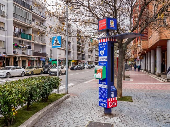 Torrejón de Ardoz, Ciudad Cardioprotegida, instala 10 nuevos desfibriladores semiautomáticos en los Puntos de Encuentro de Policía Local