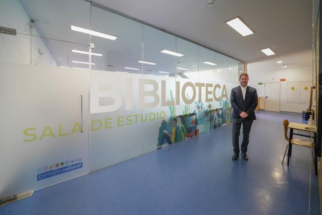  Biblioteca “La Isla Misteriosa”, en el Centro Cultural Rafael Alberti-Cañada