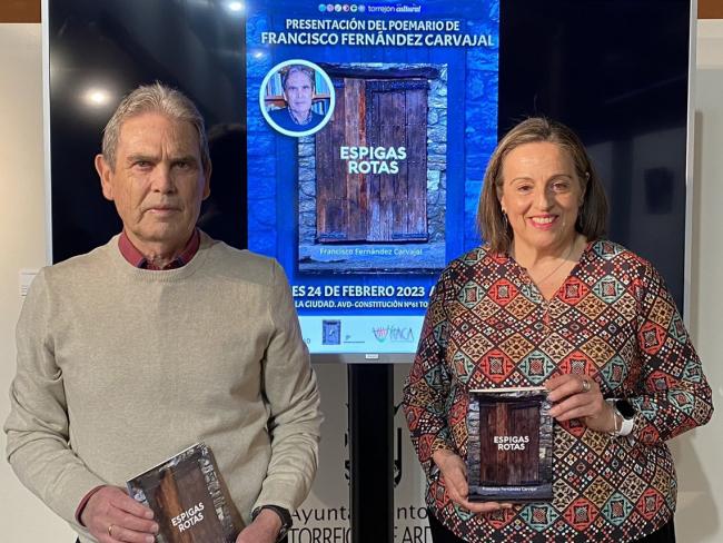 Presentación de libros de autores locales
