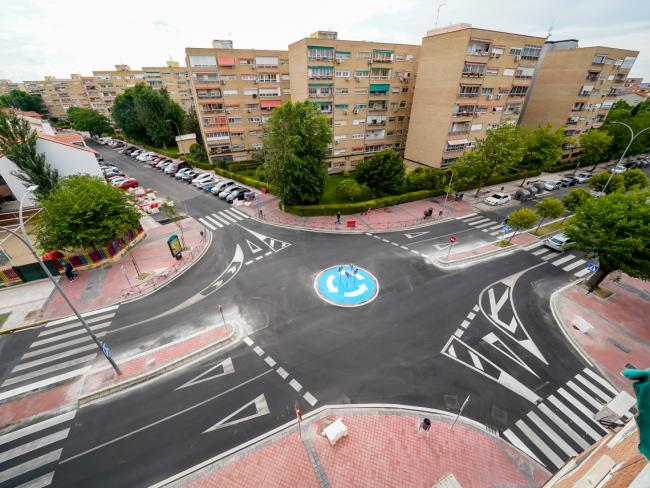 Nueva rotonda calle Londres - calle Viñas