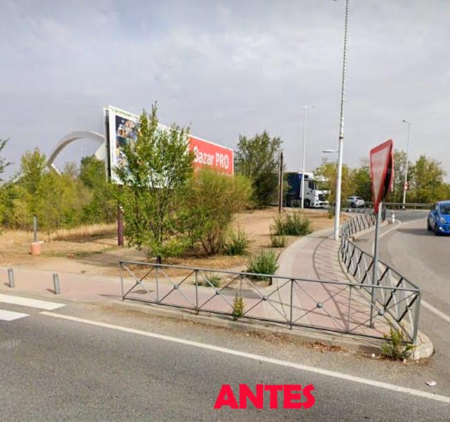 Ampliado y mejorado el tramo de acera junto a la rotonda del avión que muchos torrejoneros usan para acceder al Centro Comercial Oasiz, el Polígono Casablanca y la Base Aérea