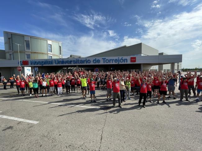 La VI edición del Camino de Cervantes finalizó ayer domingo con la última ruta que salió desde el Hospital Universitario de Torrejón y terminó en la Plaza Mayor