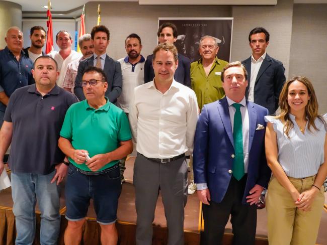 Esta semana salen a la venta los abonos y entradas para la Feria Taurina de las Fiestas Populares 2023 de Torrejón de Ardoz, con un brillante cartel entre los que destacan los toreros Cayetano, Pablo Aguado, Ginés Marín, Juan Ortega, y el torrejonero Amor