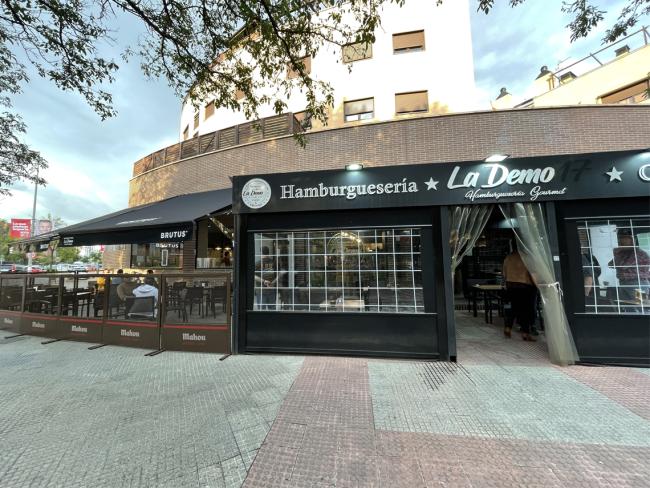 “Hamburguesería La Demo 17”