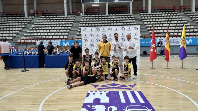 Baloncesto Benjamín Parque Cataluña Amarillo