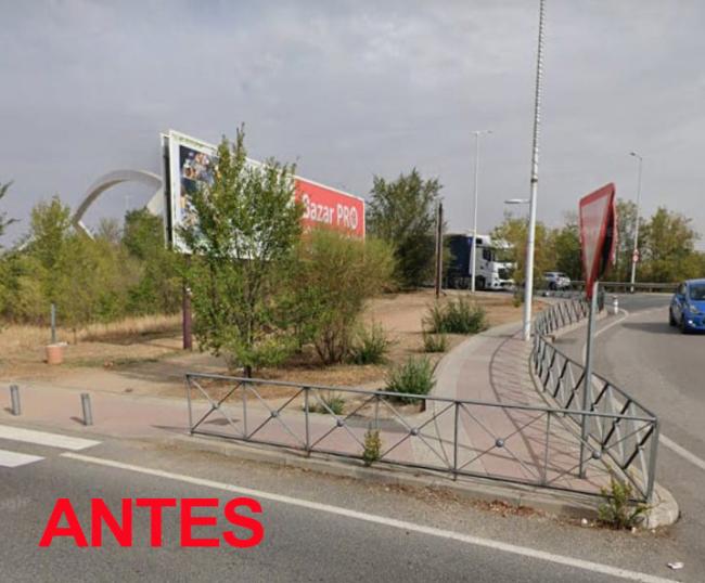 Ampliado y mejorado tramo de acera, situado junto a la rotonda del avión, que muchos torrejoneros usan para acceder al Centro Comercial Oasiz, el Polígono Casablanca y la Base Aérea