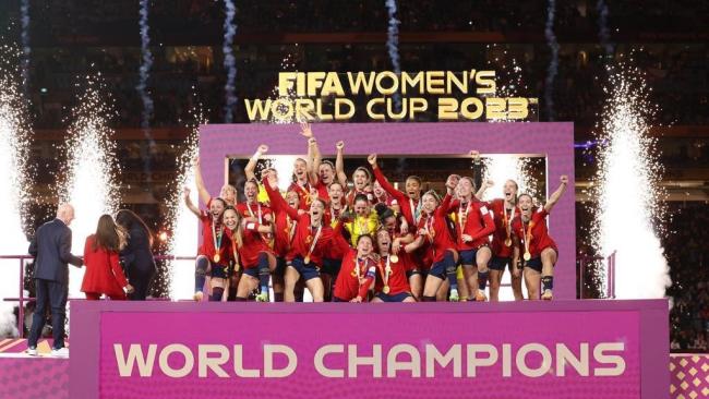 El Ayuntamiento de Torrejón de Ardoz felicita a las jugadoras de la selección española de fútbol que ha hecho historia y se ha proclamado campeona del mundo