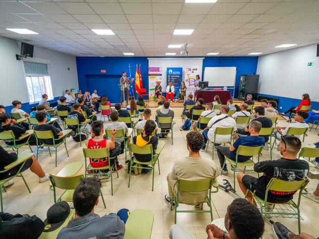 Numerosos estudiantes han asistido a la presentación