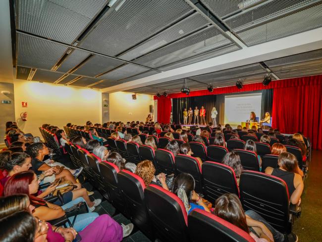 Jornada gratuita de emprendimiento y liderazgo impartida en Torrejón por la comunicadora y empresaria, Charo Vargas