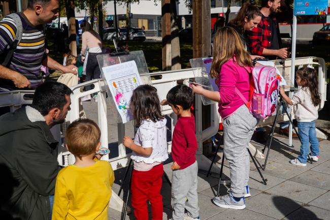 Gran afluencia de familias en las divertidas actividades celebradas con motivo del Día Mundial de la Infancia 