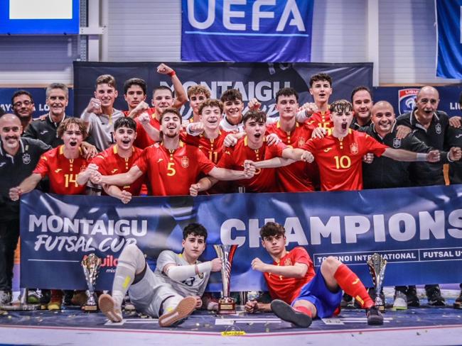 El torrejonero, David Fernández, campeón del prestigioso Torneo de Montaigu de fútbol sala con la selección española sub-19