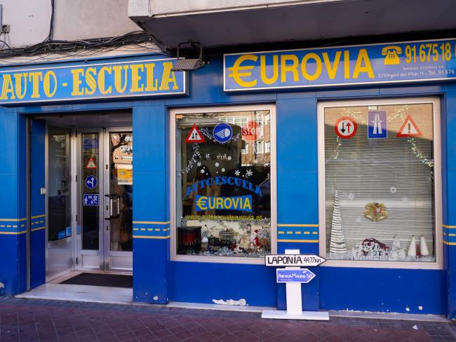  Premio especial del Jurado con una dotación de 150 euros y diploma al titular del comercio Autoescuela Eurovía situado en C/ Madrid, 12