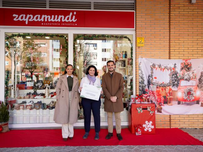 Premio especial del Jurado con una dotación de 150 euros y diploma al titular del comercio Zapamundi situado en Avda. de la Unión Europea 6