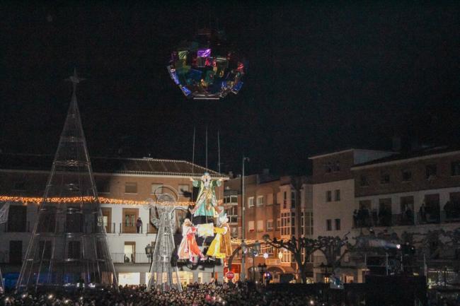 Gran Espectáculo Aéreo Reyes Magos a cargo de la compañía internacional Grupo Puja!