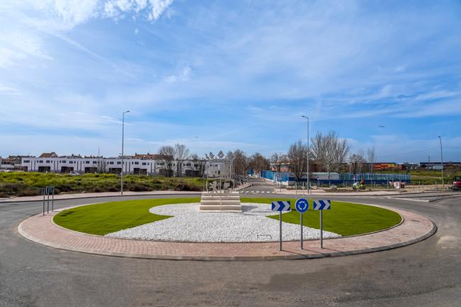 La nueva gran escultura “Escudo Torrejón”
