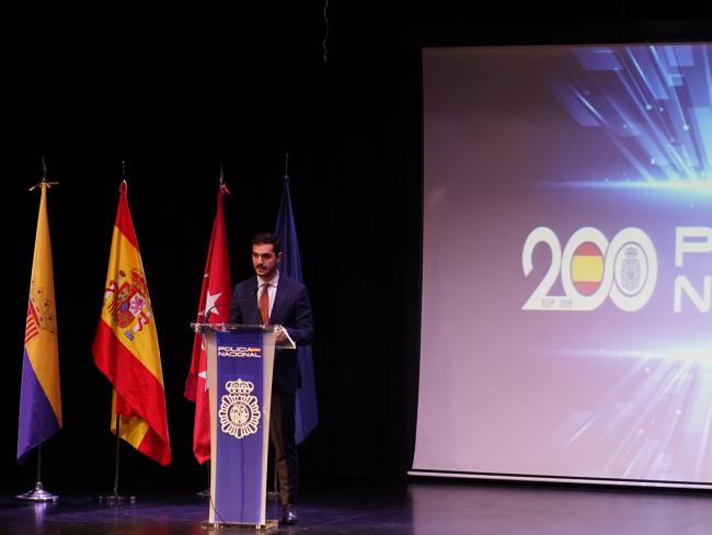 El alcalde, Alejandro Navarro Prieto, en el acto del Bicentenario de la Policía Nacional