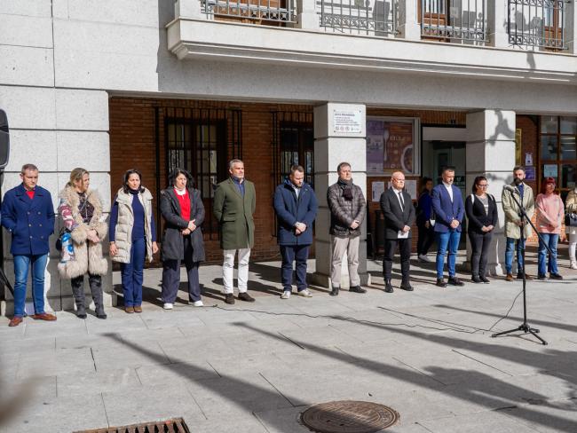 Torrejón de Ardoz guarda un minuto de silencio por el devastador incendio de Valencia