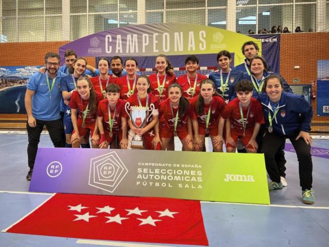 La torrejonera, María Rollón, subcampeona de España sub-16 de fútbol sala con la Selección de Madrid