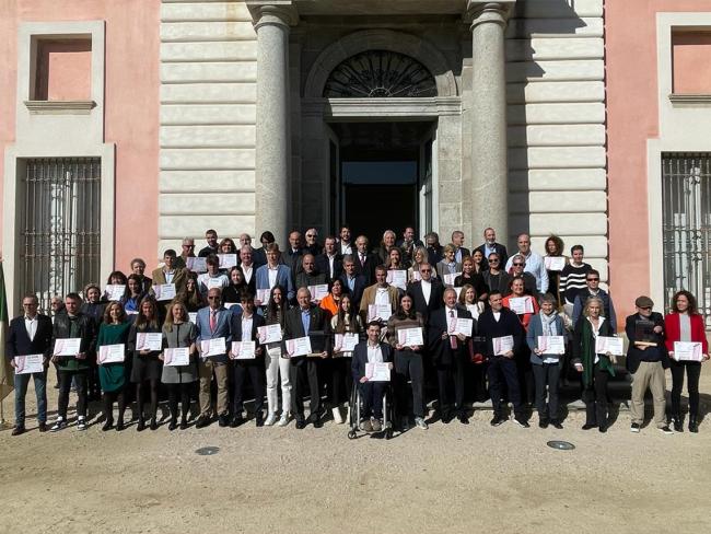 La tenista torrejonera, Carlota Luján, reconocida por la Federación de Tenis de Madrid por sus éxitos internacionales del año 2023