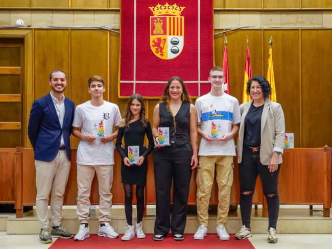 El alcalde, Alejandro Navarro Prieto, homenajea a 31 deportistas torrejoneros por sus éxitos más recientes