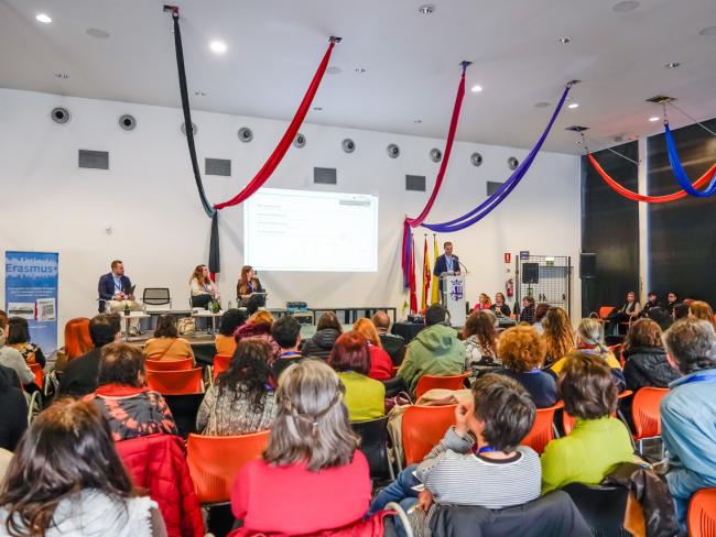En las jornadas participan más de 120 profesionales del ámbito de la juventud de 39 municipios madrileños