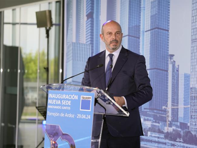 El presidente del Senado, Pedro Rollán, durante la inauguración de TRUMPF