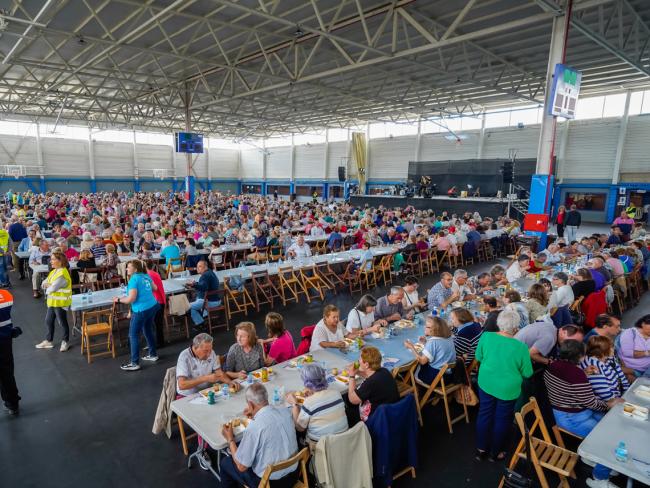 Reparto de paella