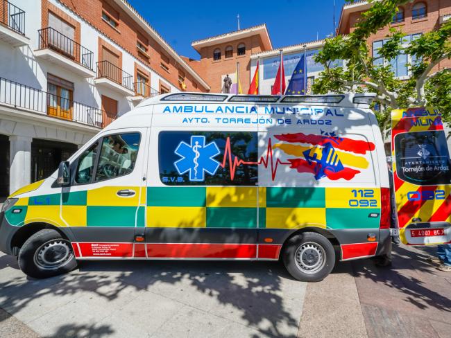 Nueva Ambulancia Municipal que prestará servicio 24 horas todos los días del año 