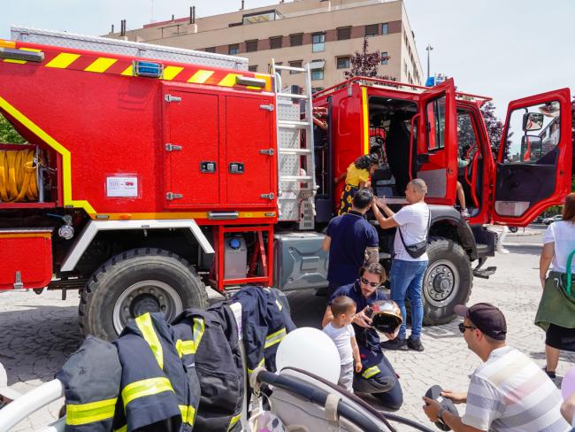 La jornada también contó con la participación de los bomberos