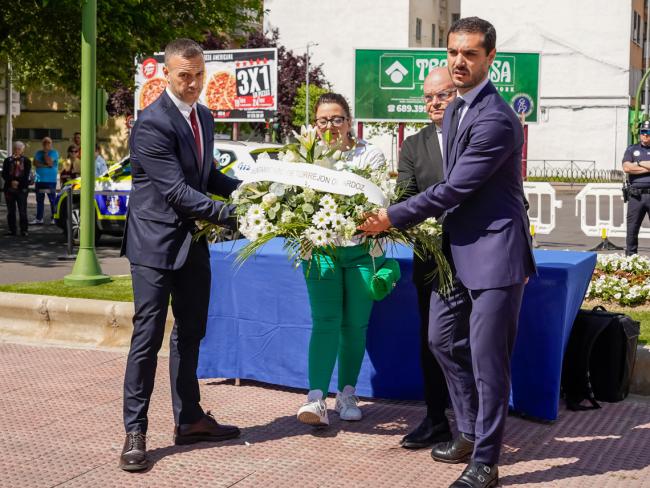 Torrejón de Ardoz recordó a las personas fallecidas por el COVID-19 con un sentido homenaje