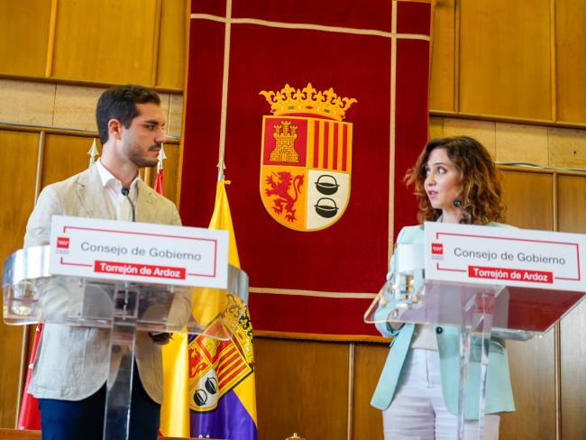 La rueda de prensa posterior al Consejo de Gobierno se ha celebrado en el Salón de Plenos