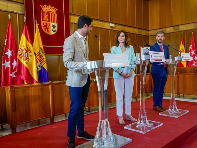La rueda de prensa posterior al Consejo de Gobierno se ha celebrado en el Salón de Plenos