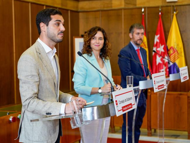 La rueda de prensa posterior al Consejo de Gobierno se ha celebrado en el Salón de Plenos