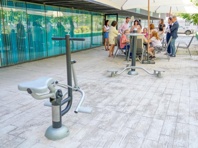 La zona de juegos biosaludables ha sido financiada por el Ayuntamiento