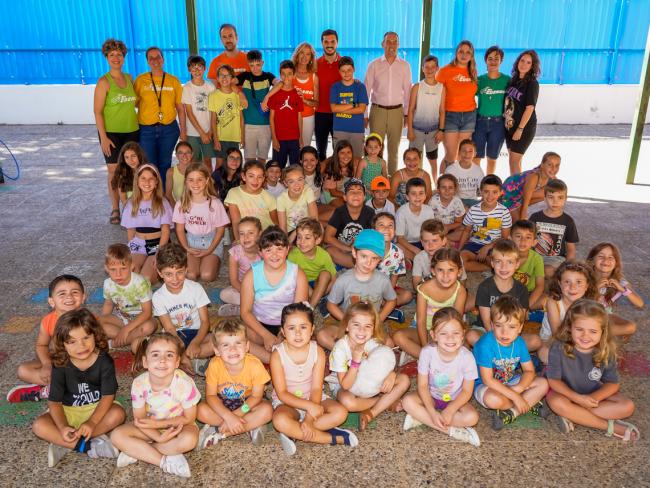 El Campamento en inglés se desarrolla en los colegios públicos Giner de los Ríos y Ramón Carande