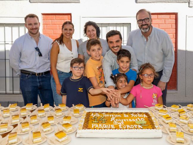 14º Aniversario del Parque Europa - Reparto de tarta