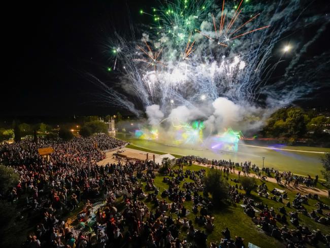 14º Aniversario del Parque Europa - Espectáculo Fuente Energy con final pirotécnico