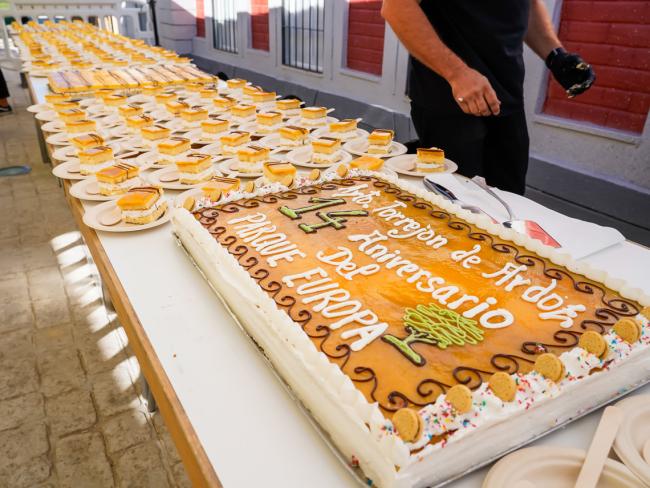 14º Aniversario del Parque Europa - Reparto de tarta