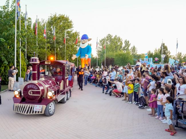 14º Aniversario del Parque Europa - Desfile Guachi