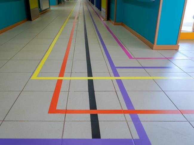 En el C.P.E.E. Iker Casillas se han realizado, entre otras mejoras, trabajos de pintura en el cuarto sensorial y zona de juegos, entre otras mejoras