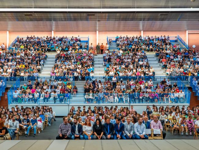 Un abarrotado Pabellón Municipal José Antonio Paraíso acogió ayer la gala de la entrega de premios 