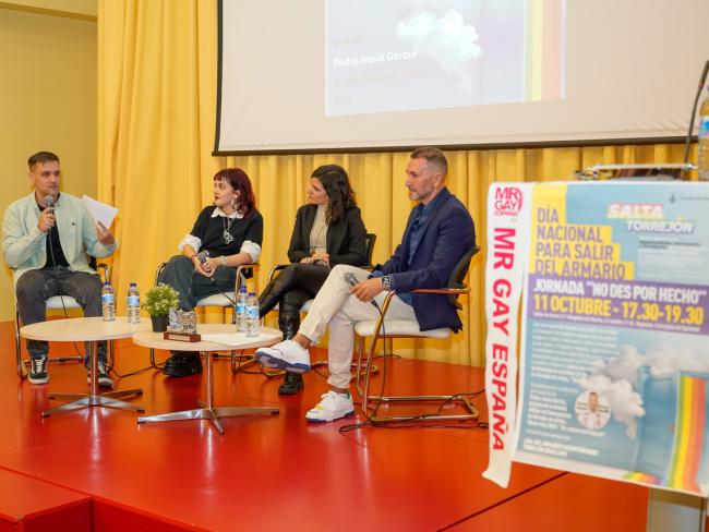Presentado “Salta Torrejón”, Servicio de Asesoramiento, Información y Orientación dirigido al colectivo LGTBI en Torrejón de Ardoz