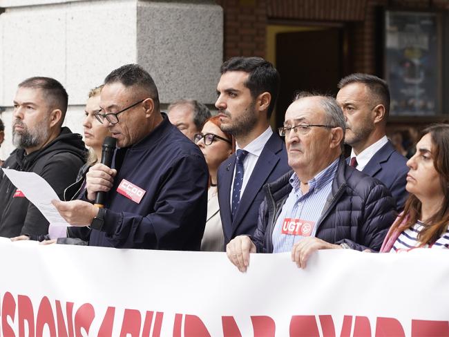 COMUNICADO por el fallecimiento en accidente laboral en nuestra ciudad de un operario el 2 de octubre y de un piloto del ALA 12 de la Base Aérea de Torrejón, fallecido en accidente aéreo