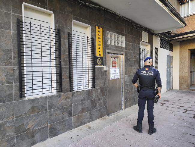 El Ayuntamiento de Torrejón de Ardoz cierra tres hostales, en los que se alojaban presuntos carteristas, por carecer de licencia de apertura y diversas deficiencias e incumplimiento de normativa