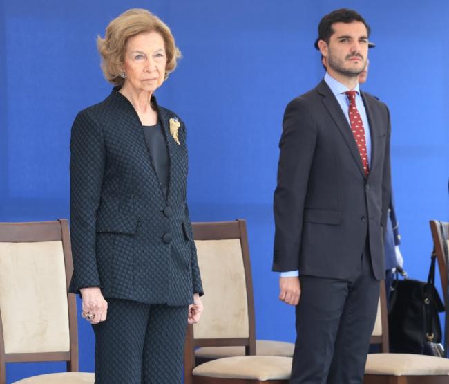 El alcalde, Alejandro Navarro Prieto, asiste al acto conmemorativo del 19 aniversario de la Unidad Militar de Emergencias en la Base Aérea de Torrejón de Ardoz, presidido por Su Majestad la Reina Doña Sofía