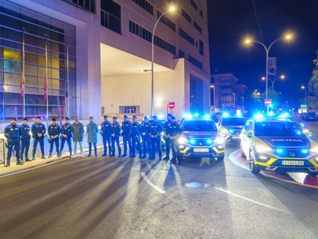 EL AYUNTAMIENTO DE TORREJÓN DE ARDOZ ENVÍA A VALENCIA DOS DISPOSITIVOS POLICIALES CON 22 AGENTES Y 11 VEHÍCULOS PARA AYUDAR A LOS AFECTADOS POR LA DANA