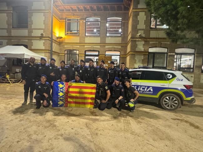 EL AYUNTAMIENTO DE TORREJÓN DE ARDOZ ENVÍA A VALENCIA DOS DISPOSITIVOS POLICIALES CON 22 AGENTES Y 11 VEHÍCULOS PARA AYUDAR A LOS AFECTADOS POR LA DANA