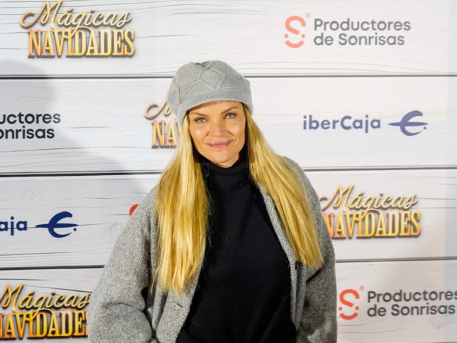 Esther Cañadas vistando Mágicas Navidades
